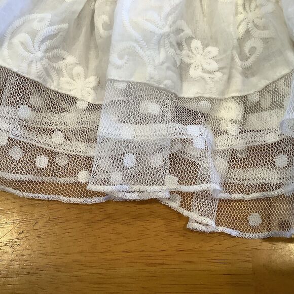 P Cill Cropped Blouse Top Size Small White Embroidered Flowers Lace Sheer NEW - Picture 6 of 13